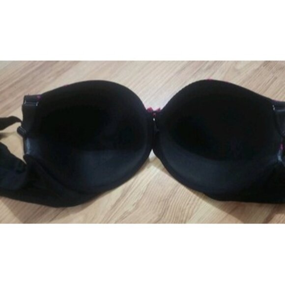 Torrid T-Shirt Bra Size 44D black Pink Hearts Padded Underwire Back Smoothing - Picture 2 of 10